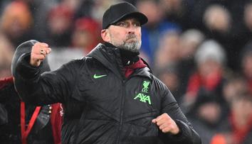 Klopp ztratil při oslavách snubní prsten. Zachránit ho musel kameraman