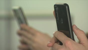 Až čtvrtina Čechů se o duševních problémech radí s AI. Opatrně, varují terapeuti
