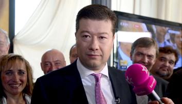 Sázkař porazil Fortunu, nechtěla vyplatit výhru! Vsadil na Okamuru