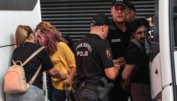 Nepříjemný zážitek Čecha v Turecku. Do hotelu vtrhla při zátahu proti LGBT+ policie