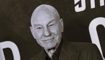 Zemřel Patrick Stewart. Představiteli kapitána Picarda a profesora X bylo 86 let
