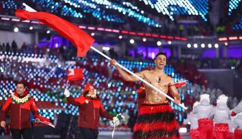 Olympijský frajer: Všichni mrzli v péřovkách, on nastoupil polonahý!