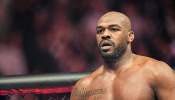 Bývalý šampion UFC v problémech, údajně vyhrožoval zbraní