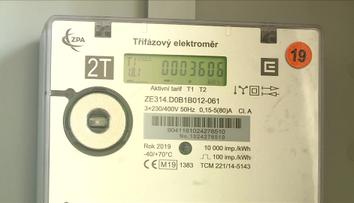 Energie zlevňují. Na vytápění můžete ušetřit tisíce korun