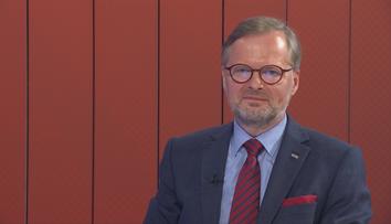 Fiala v předvolební debatě: Jak zklidní Novotného a zabere hovnivál?