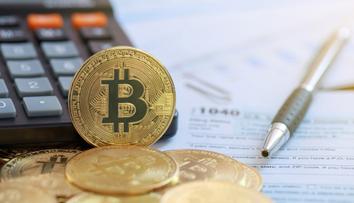 Stát se zbavuje majetku. Nabízí dvojdomek za 1,25 milionu i bitcoiny