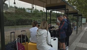 Děti z gymnázia nechal vedoucí zájezdu ve Francii. Skupina odjela bez nich