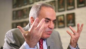 Rusko musí být kompletně izolováno od západního světa, požaduje Kasparov
