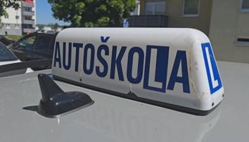 Slovensko mění pravidla pro řidičáky. Odborník vysvětlil dopady na řidiče