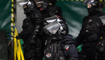 Drama při hokeji v Žilině. Po tvrdé bitce fanoušků zasahovala policie