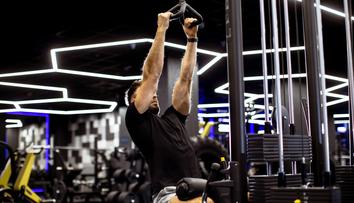 Nebezpečná fitness výzva. Trenér zemřel v pouhých 30 letech