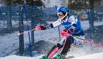 Shiffrinová opět posunula vlastní rekord, Dubovská po pádu nedojela