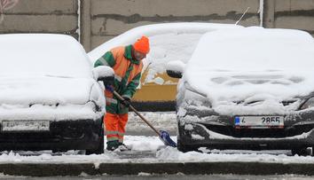 Senátoři chtějí nižší daně pro obce, které častěji trápí sníh