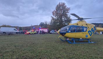 Na Prachaticku se čelně srazila dvě auta. Pět zraněných včetně dětí