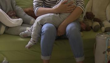 Pěstounů je po konci kojeňáků málo. Děti tak končí v dětských domovech