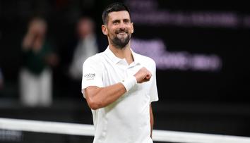 Já jako Messi? Chtěl bych hrát 90 minut jako on, směje se Djokovič po rekordním zápase