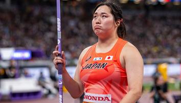 Japonská oštěpařka po divokém přestupu k Železnému: Dojemné vysvětlení