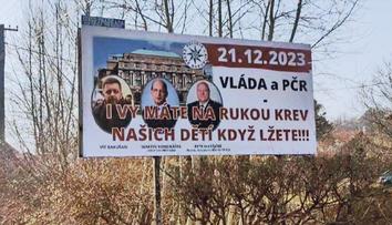 Matka oběti z fakulty vylepuje drsné plakáty. Útočí na Rakušana i šéfa policie