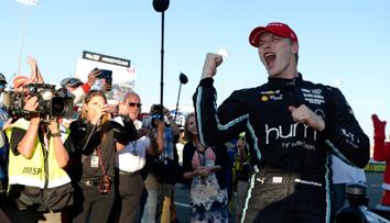 Newgarden porazil v Alabamě soupeře i nepříznivé počasí