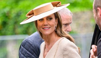 Královská svatba v Británii. Kate všechny okouzlila nádherným outfitem