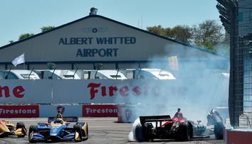 Infarktový závěr! Wickens mířil za vítězstvím, sestřelil ho Rossi