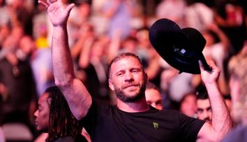 Legenda UFC se vrací z důchodu. Chce sbírat výhry i rekordy