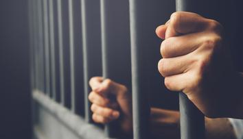 Poprava ženy z Tennessee nabrala nečekaný zvrat. Po smrtící injekci je stále naživu