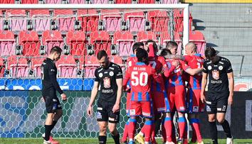 Čermák poslal Plzeň do čtvrtfinále MOL Cupu. Proti Hradci slavil hattrick