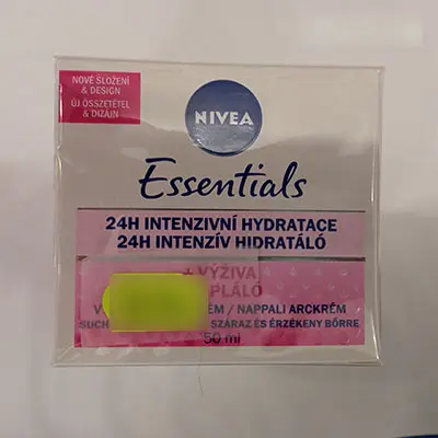Nivea Essentials