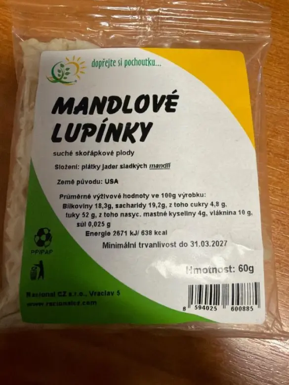 Závadné mandlové lupínky