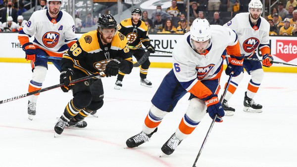 Pastrňák s Krejčím se loučí s play-off. Bruins nestačili na rozjeté Islanders