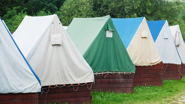 Hygiena rozpustila na Plzeňsku tři tábory, kvůli koronaviru jelo domů 160 dětí
