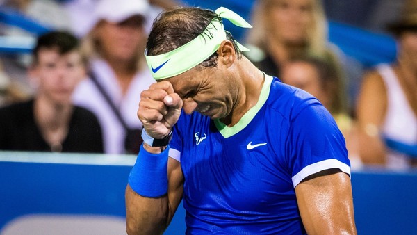Po Federerovi také Nadal: Španělský tenista je mimo hru do konce roku