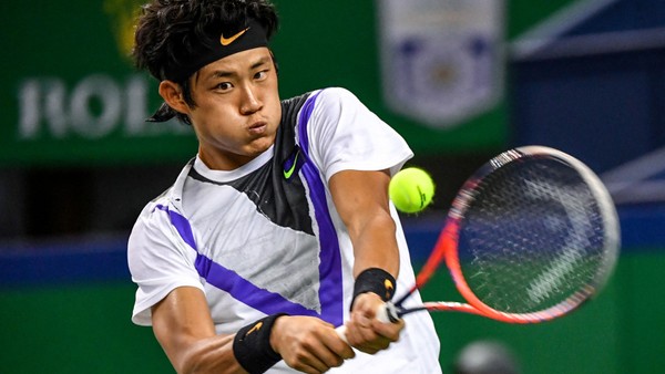 Tenisový milník: Na Wimbledonu se představí první čínský tenista