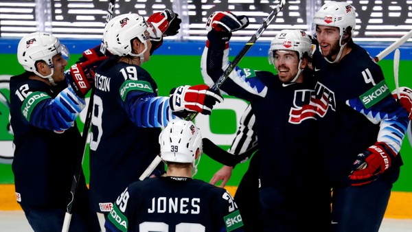 Slováci na mistrovství končí, Američané je vyprovodili debaklem