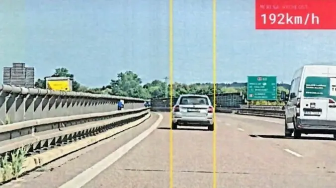 Škodovka na dálnici D11