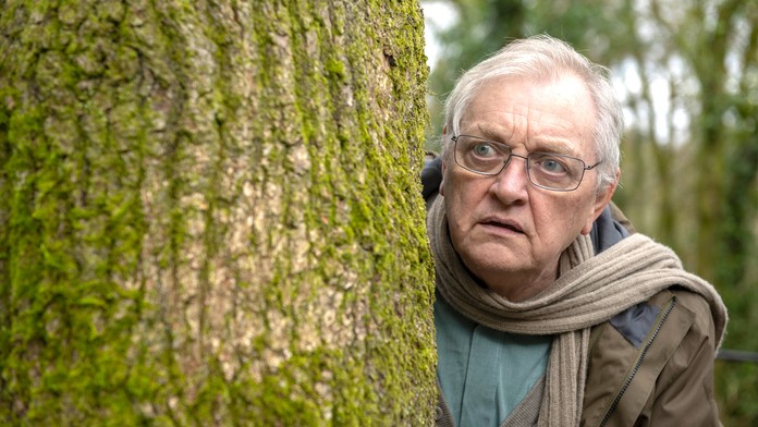 Muž v lese