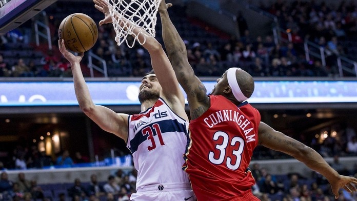 Satoranský byl u výhry Wizards, LeBron nasázel 39 bodů