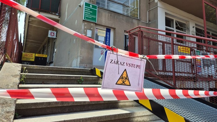 Převoz pacientky na Bulovku