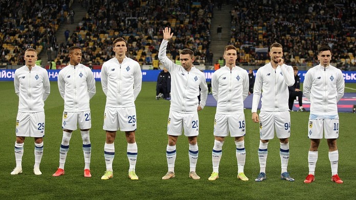 Válka nekončí, ale fotbal se na Ukrajinu za přísných opatření vrací