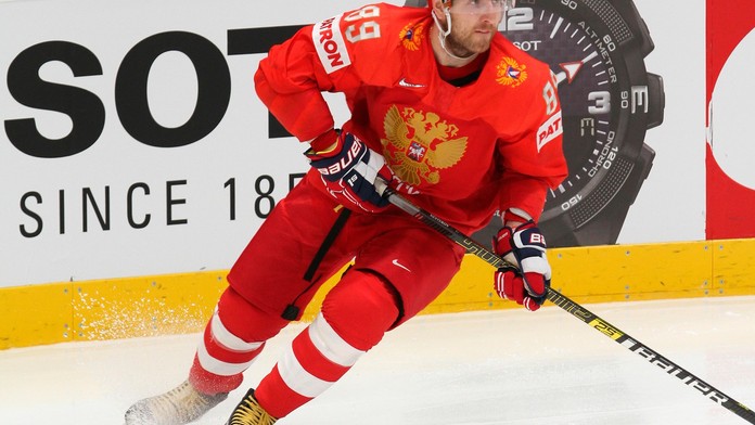 Něsterov se vrací zpátky za moře, Rossi podepsal kontrakt s Wild