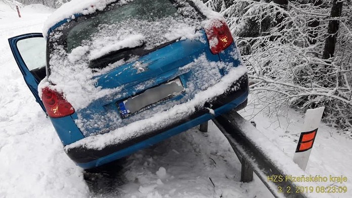 Ujeďte zbytečným problémům. 10 tipů, jak v pohodě jezdit na sněhu