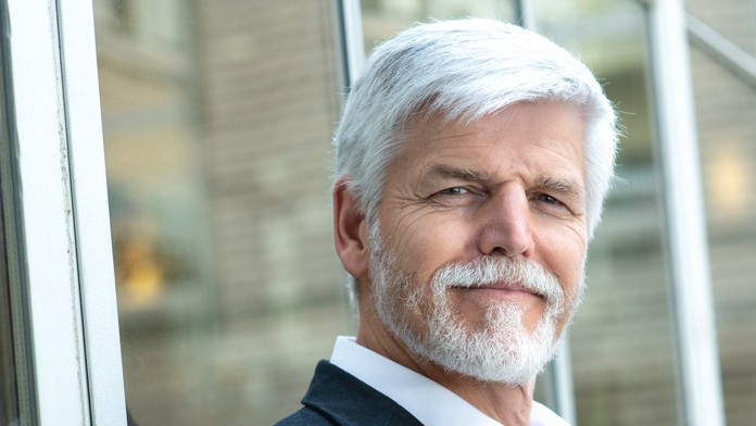 Boj o prezidentské křeslo: První kolo by vyhrál Pavel, podpora Babiše klesá