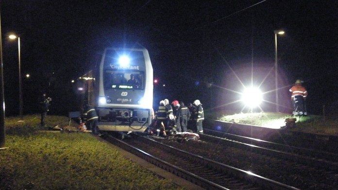 Zázrak! Muže srazil vlak, i přesto odešel po svých