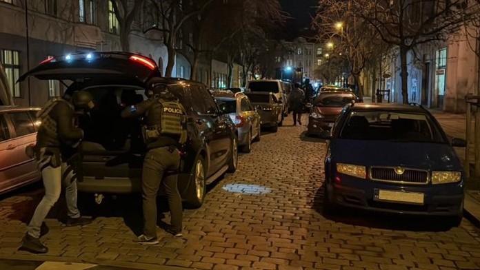 Zásah policie v Bubenči