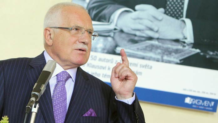 Klaus nepodepsal důchodovou reformu, ale dal jí šanci