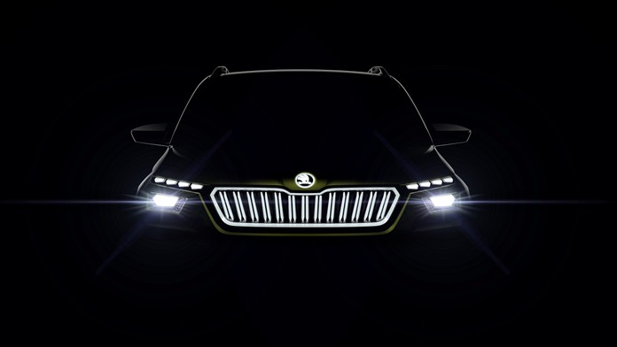 Škoda vyvinula unikátního křížence. Jezdí na plyn, benzín i elektřinu
