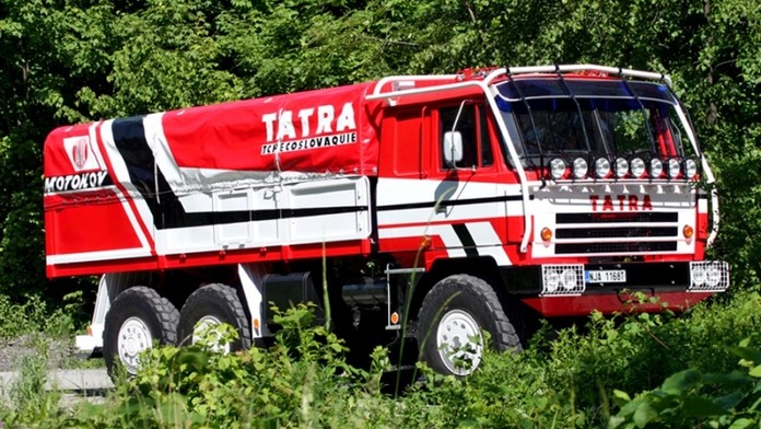 Video: Legendární Tatra z Dakaru je zpátky! Dokončili její renovaci