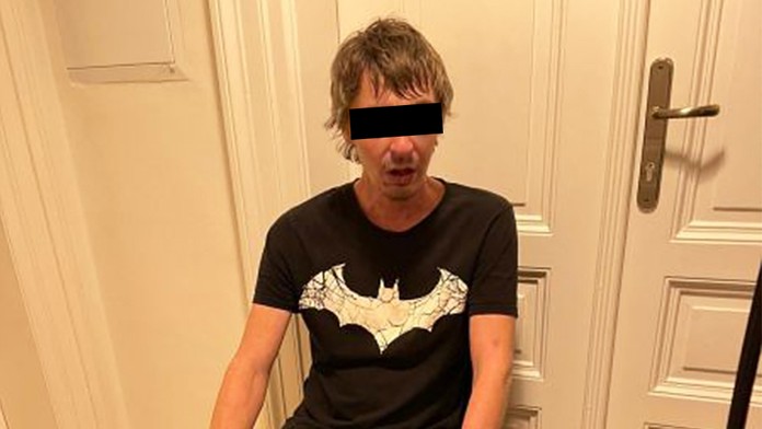 Filip pomohl promrzlému muži. Ten o pár dní později zemřel. Policie neví, kdo to byl