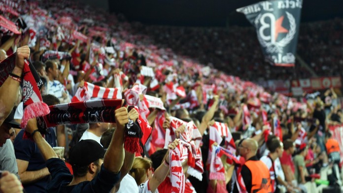Šmelináři s lístky na Kluž mají smůlu. Klub vstupenky zrušil!